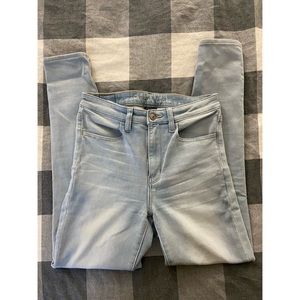 AEO - Super Hi-Rise Jegging